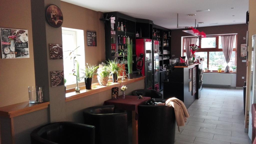 Penzion Fox Nemšová Exterior foto